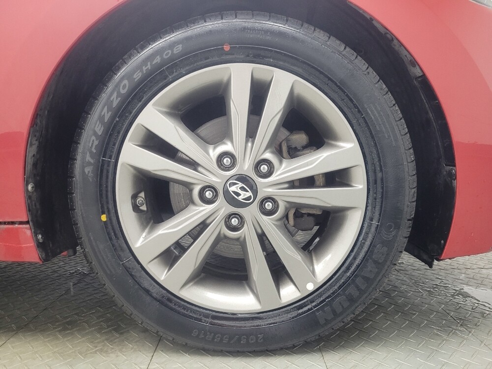 2018 Hyundai Elantra in Ft Wayne, IN 46805 - 18132997 31