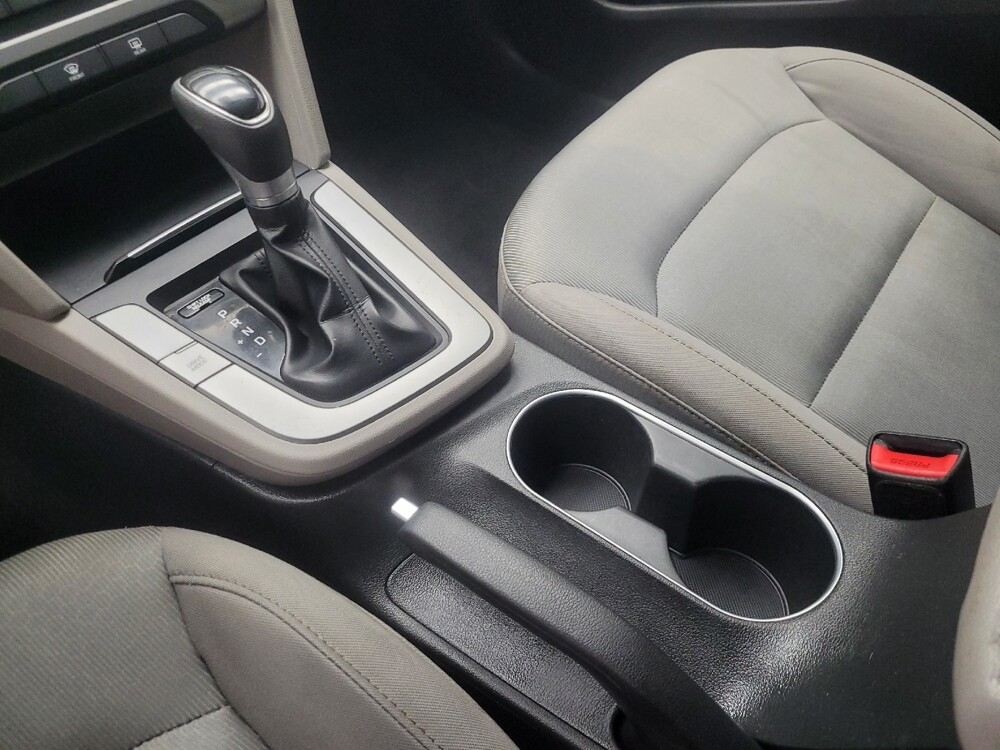 2018 Hyundai Elantra in Ft Wayne, IN 46805 - 18132997 26