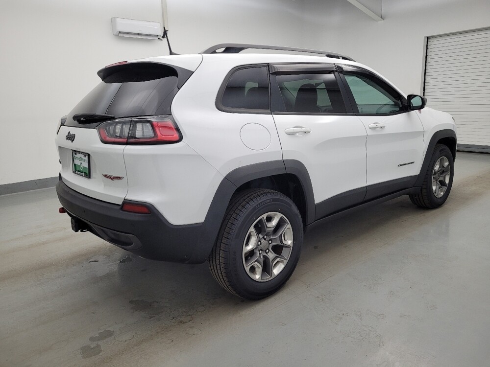 2019 Jeep Cherokee in Fairfield, OH 45014 - 18133001 10