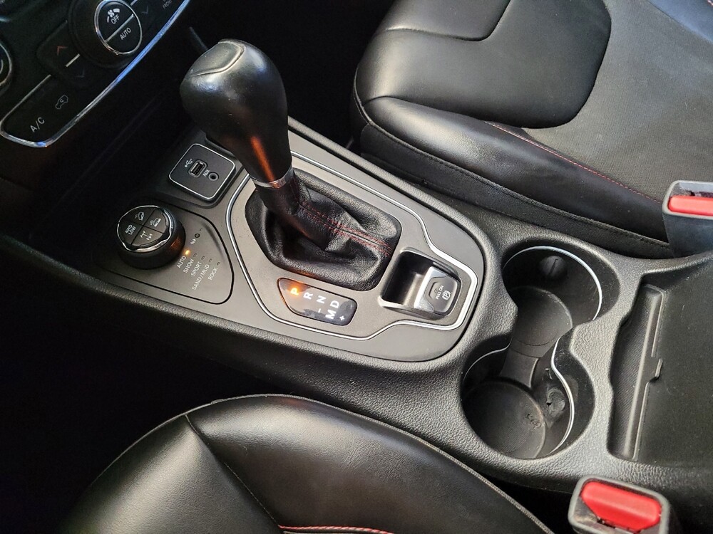 2019 Jeep Cherokee in Fairfield, OH 45014 - 18133001 26