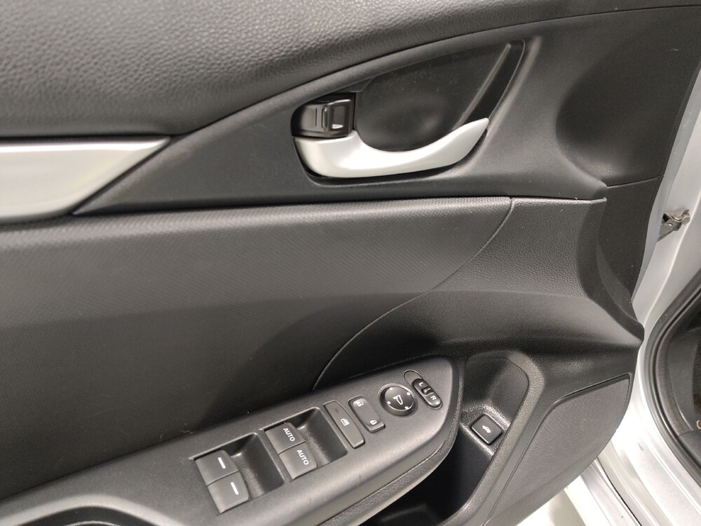 2020 Honda Civic in Columbus, OH 43231 - 18133003 27
