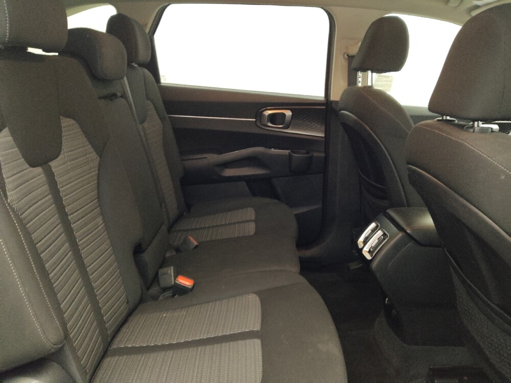 2022 Kia Sorento in Phoenix, AZ 85022 - 18133004 19