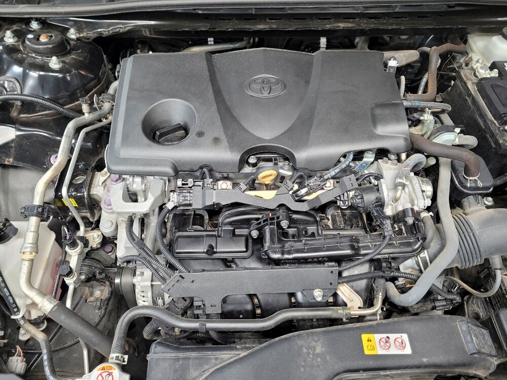 2022 Toyota Camry in Fort Worth, TX 76116 - 18133008 30