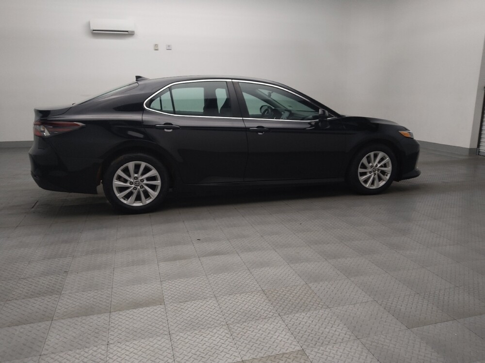 2022 Toyota Camry in Fort Worth, TX 76116 - 18133008 10