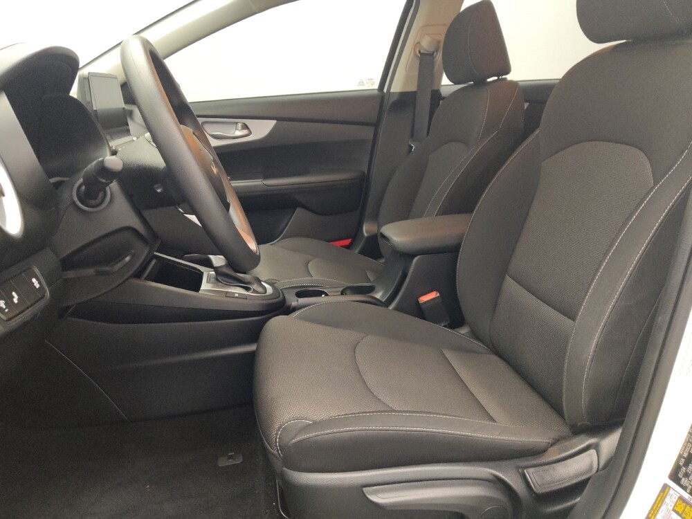 2024 Kia Forte in Sanford, FL 32773 - 18133011 17
