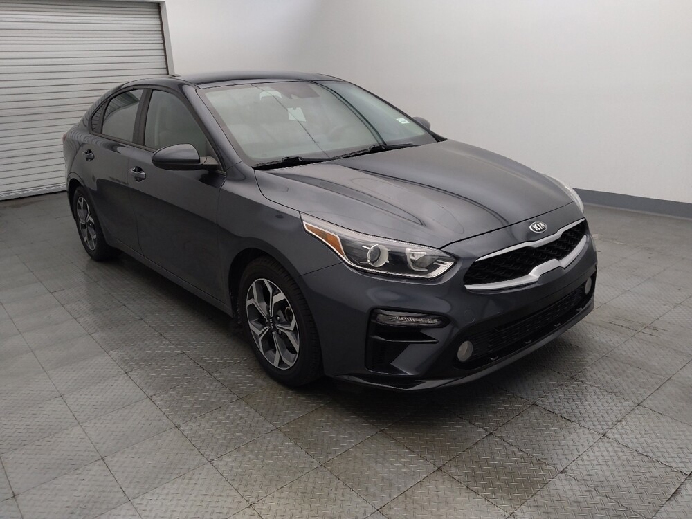 2019 Kia Forte in Live Oak, TX 78233 - 18133016 13