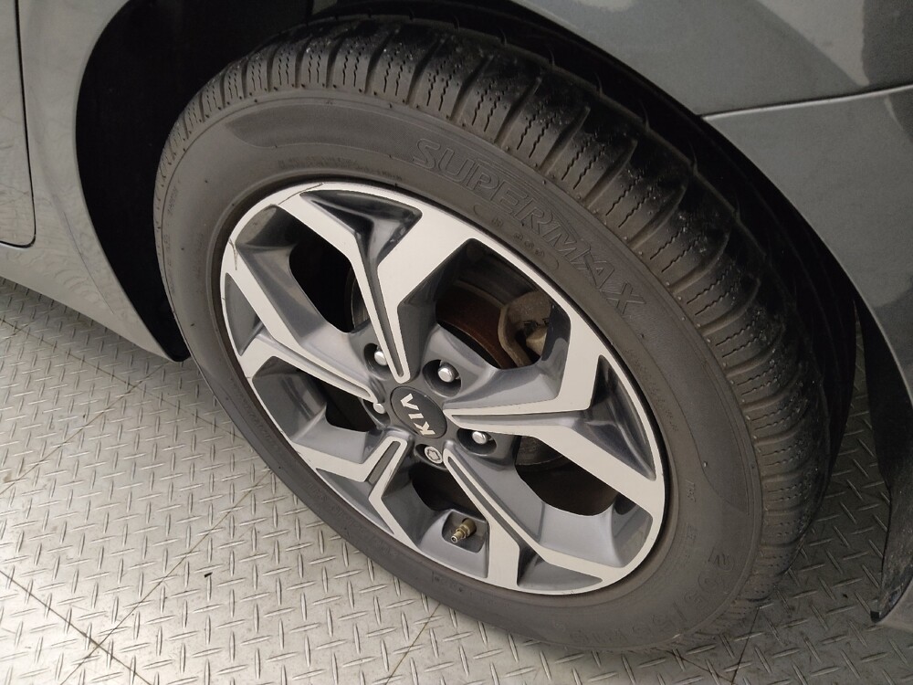 2019 Kia Forte in Live Oak, TX 78233 - 18133016 31