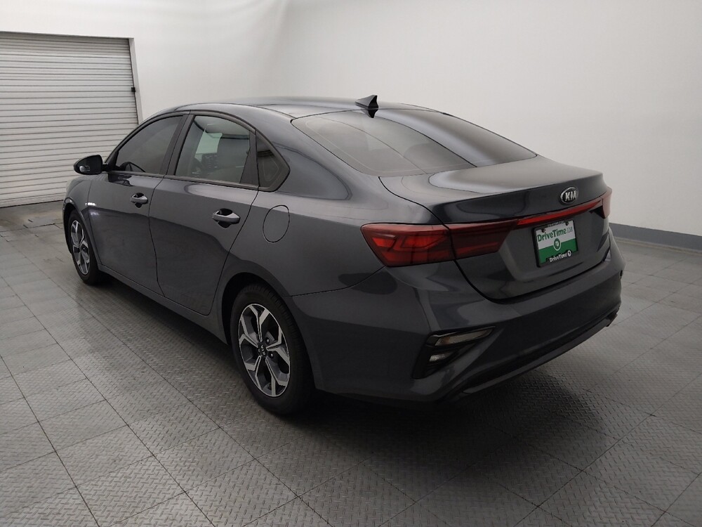 2019 Kia Forte in Live Oak, TX 78233 - 18133016 5