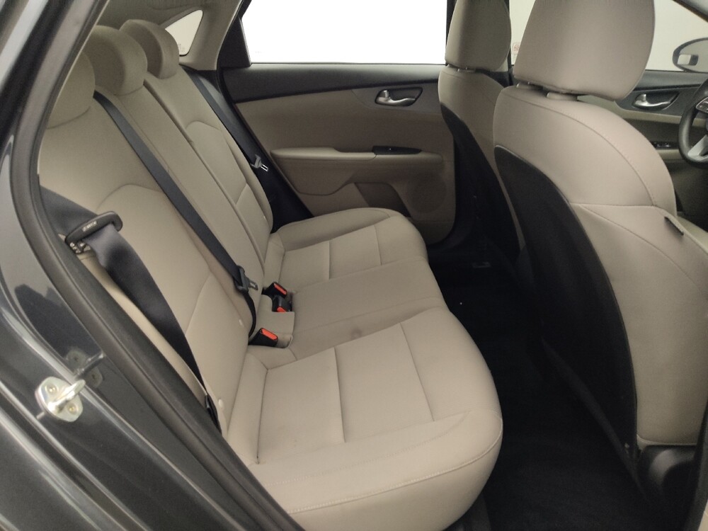 2019 Kia Forte in Live Oak, TX 78233 - 18133016 19