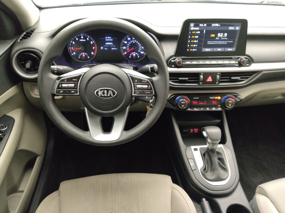 2019 Kia Forte in Live Oak, TX 78233 - 18133016 22
