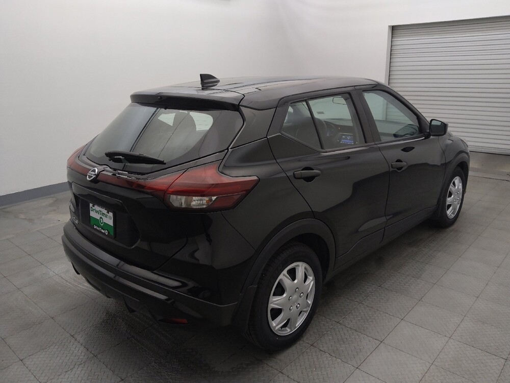 2021 Nissan Kicks in Houston, TX 77034 - 18133025 9