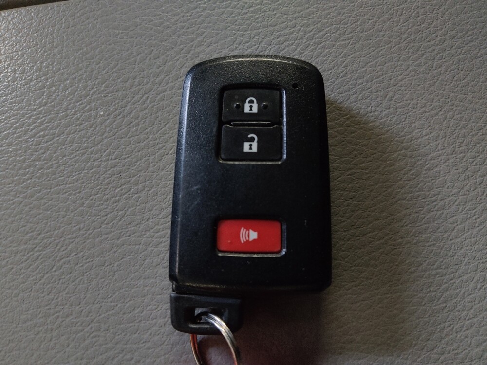 2019 Toyota Highlander in Columbus, GA 31909 - 18133027 32