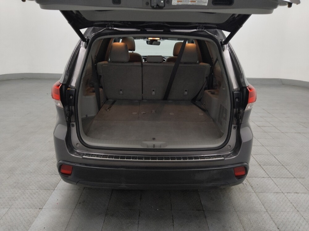 2019 Toyota Highlander in Columbus, GA 31909 - 18133027 29