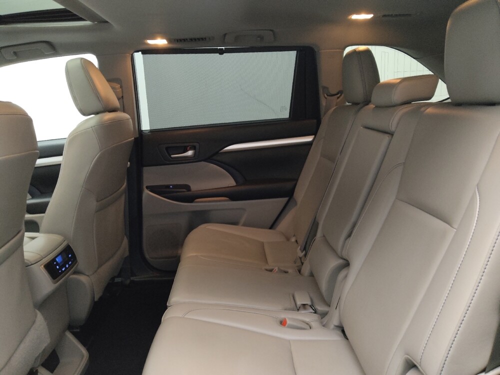 2019 Toyota Highlander in Columbus, GA 31909 - 18133027 18