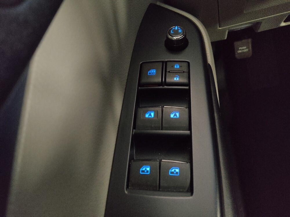 2019 Toyota Highlander in Columbus, GA 31909 - 18133027 27