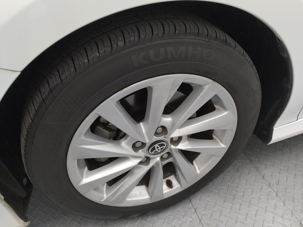 2021 Toyota Camry in Independence, MO 64055 - 18133029 31