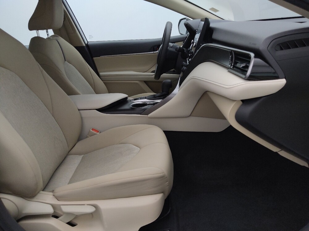 2021 Toyota Camry in Independence, MO 64055 - 18133029 21