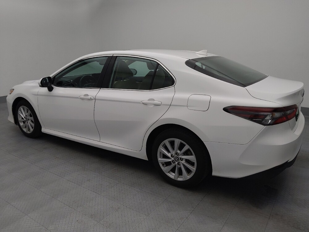 2021 Toyota Camry in Independence, MO 64055 - 18133029 3