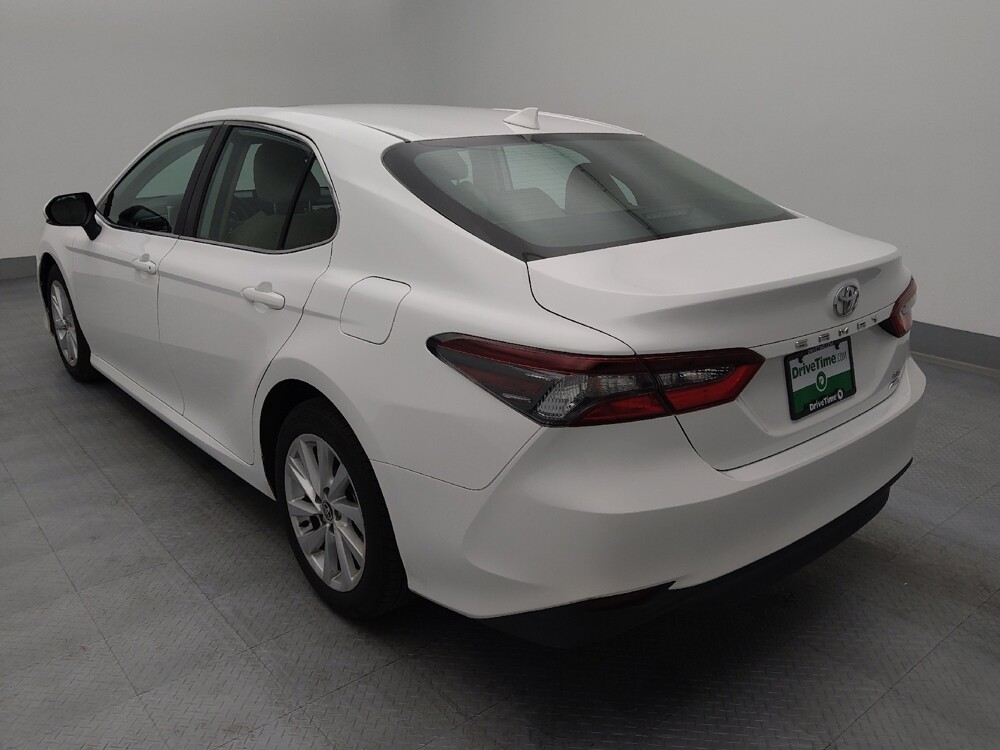 2021 Toyota Camry in Independence, MO 64055 - 18133029 5