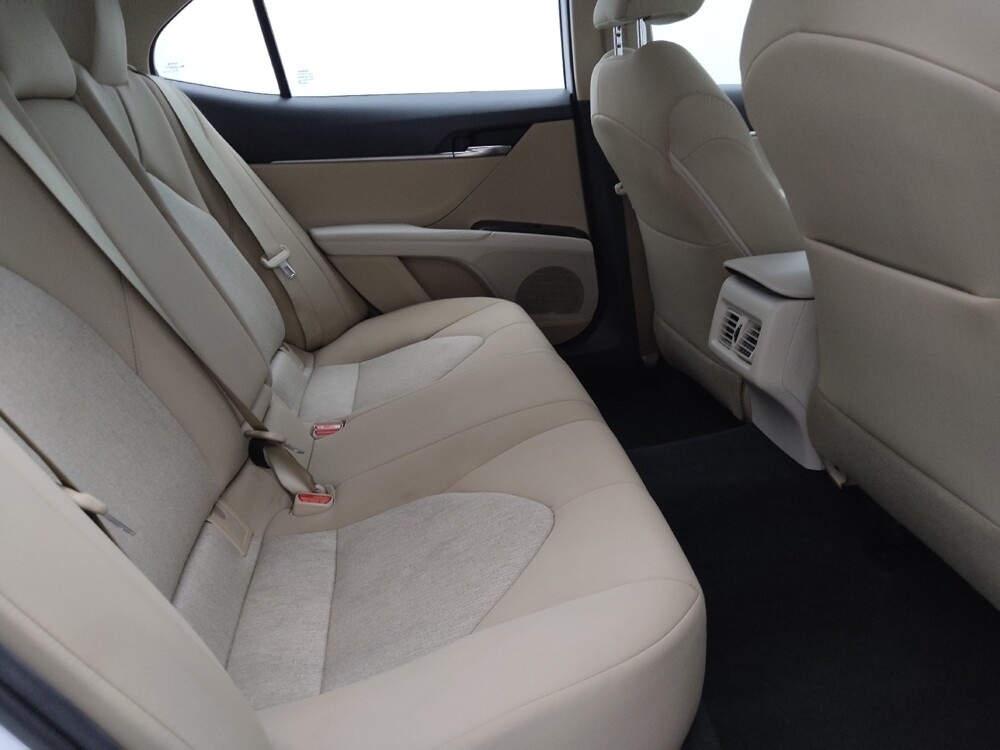 2021 Toyota Camry in Independence, MO 64055 - 18133029 19