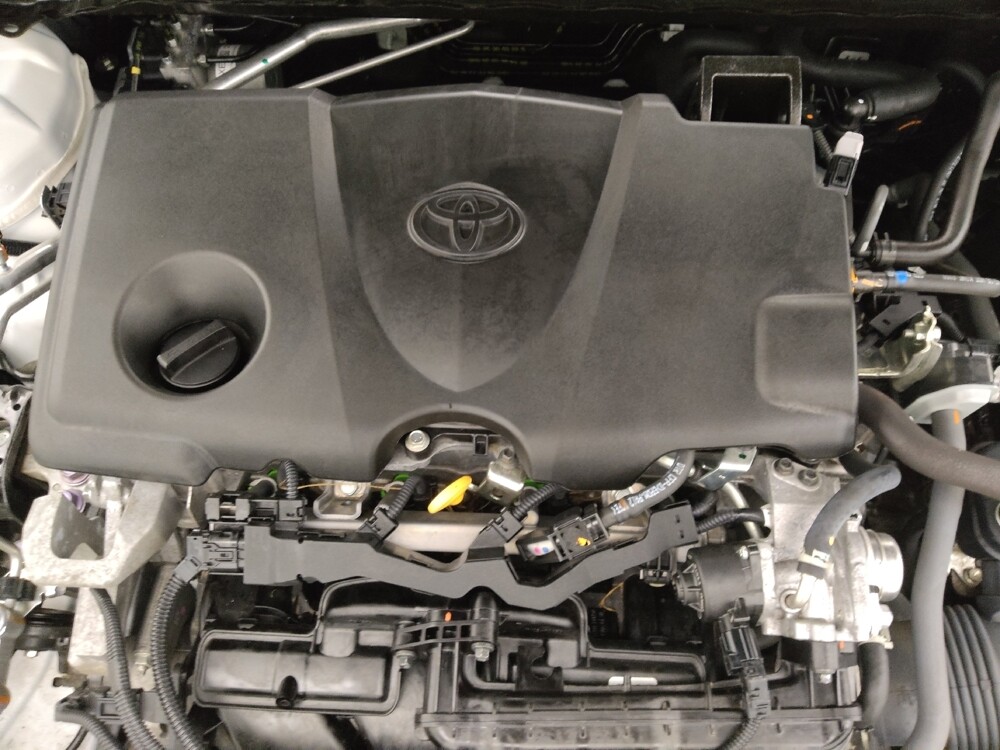 2021 Toyota Camry in Independence, MO 64055 - 18133029 30