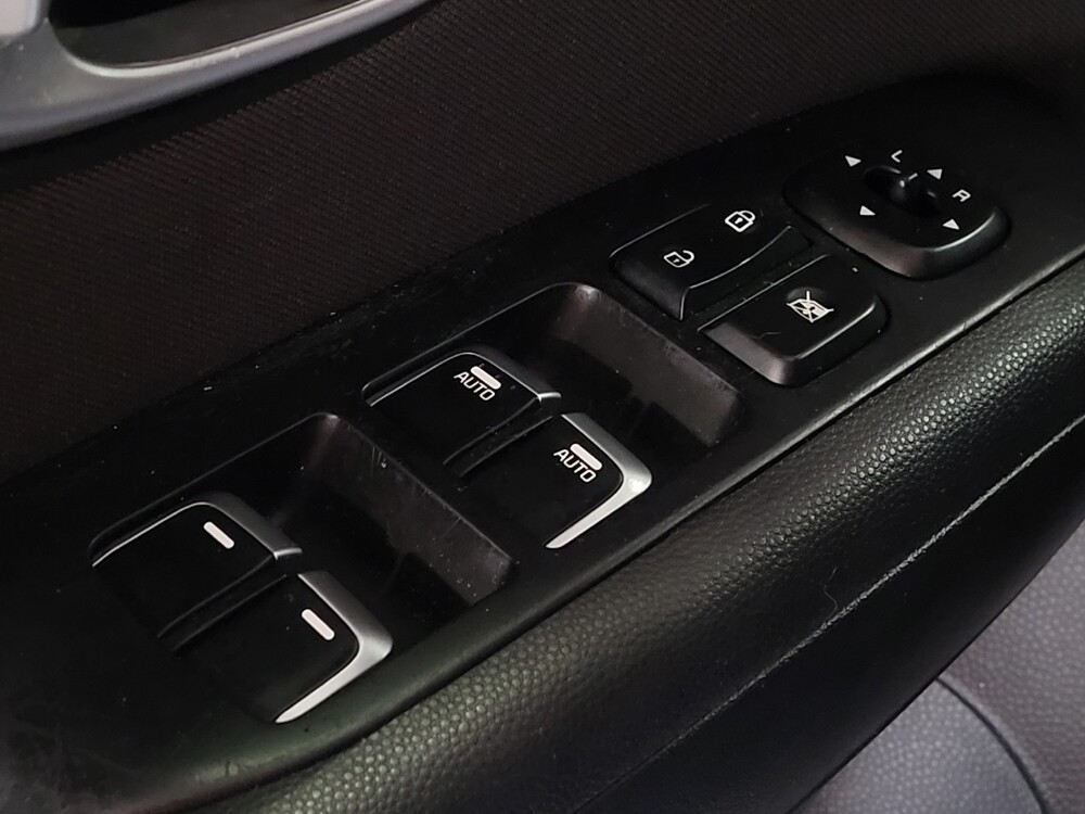 2019 Kia Soul in Savannah, GA 31419 - 18133030 27