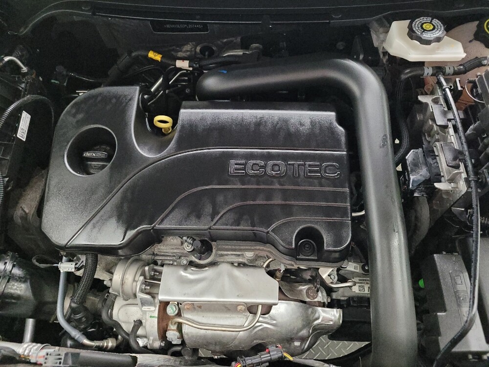 2023 Chevrolet Equinox in Eastpointe, MI 48021 - 18133037 30