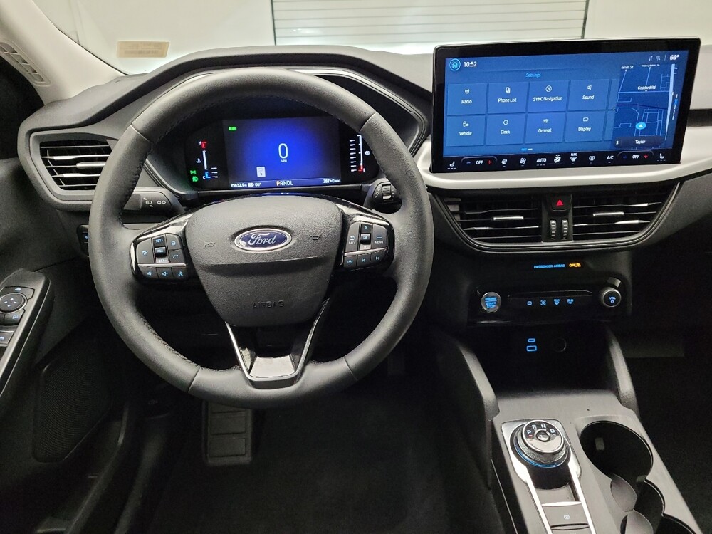 2023 Ford Escape in Taylor, MI 48180 - 18133039 22