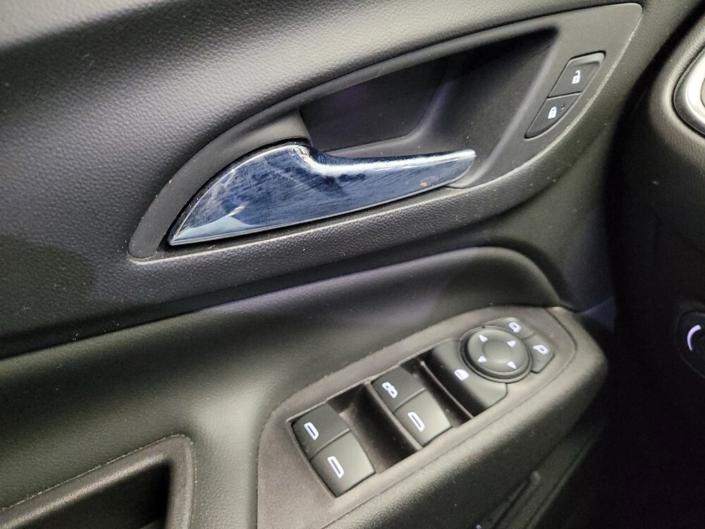 2020 Chevrolet Equinox in Taylor, MI 48180 - 18133040 27