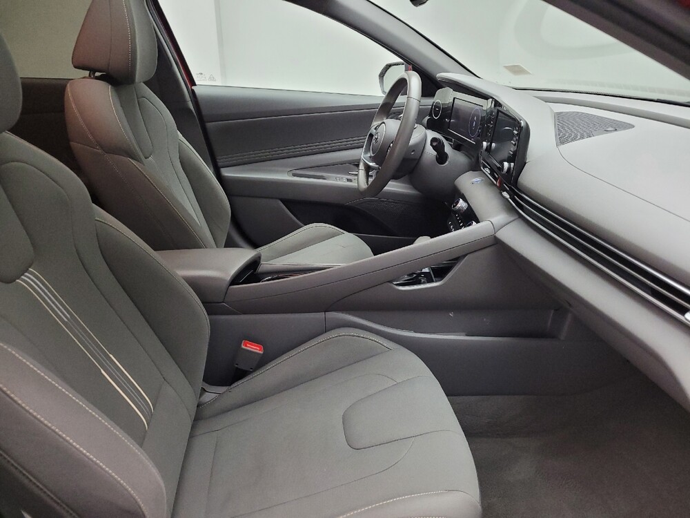 2022 Hyundai Elantra in Taylor, MI 48180 - 18133041 21