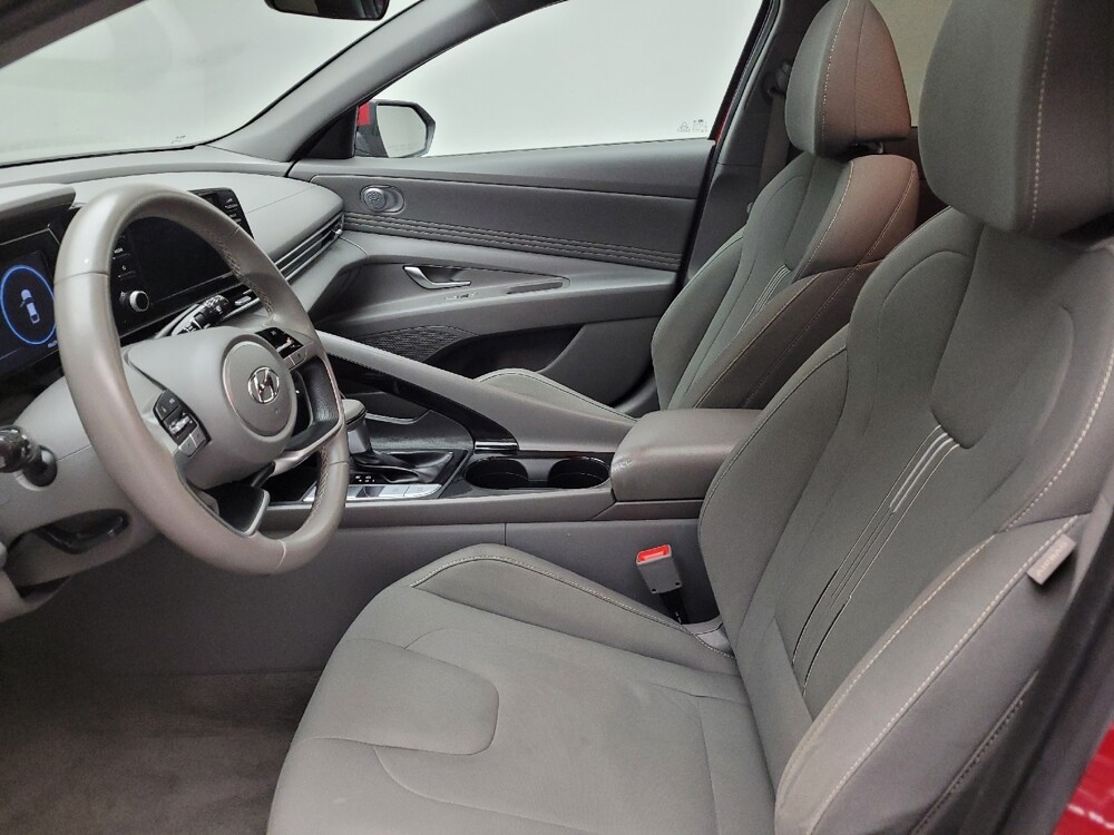 2022 Hyundai Elantra in Taylor, MI 48180 - 18133041 17