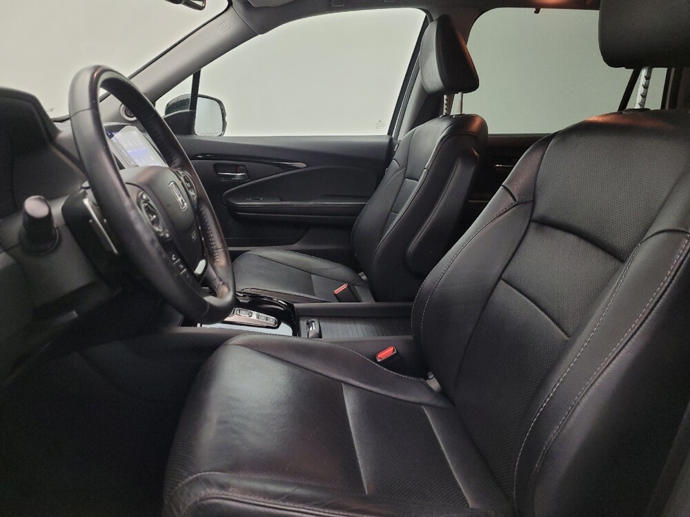 2017 Honda Pilot in Phoenix, AZ 85015 - 18133049 17