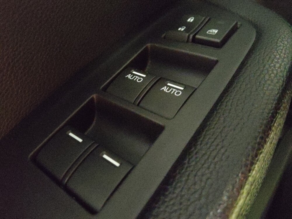 2017 Honda Pilot in Phoenix, AZ 85015 - 18133049 27