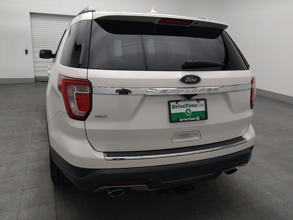 2018 Ford Explorer in Orlando, FL 32808 - 18133055 6