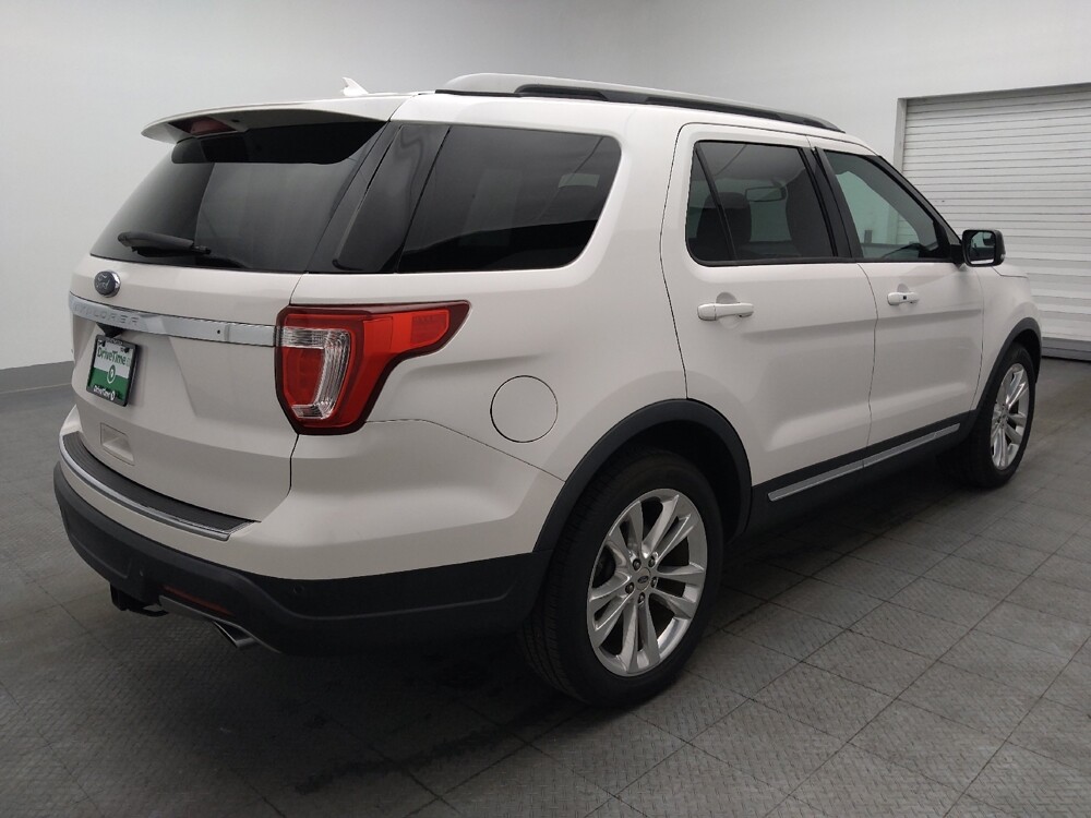 2018 Ford Explorer in Orlando, FL 32808 - 18133055 9