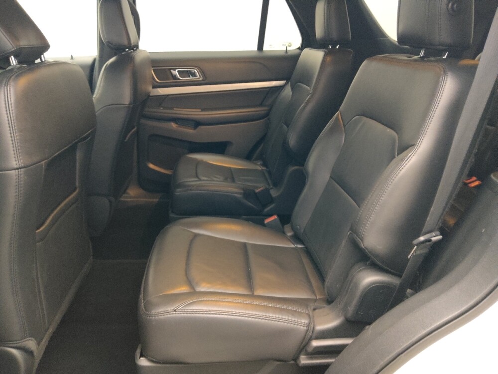 2018 Ford Explorer in Orlando, FL 32808 - 18133055 18