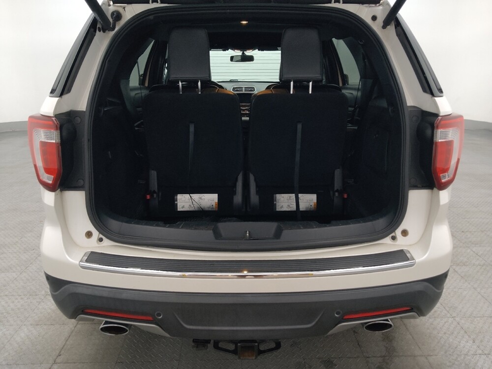 2018 Ford Explorer in Orlando, FL 32808 - 18133055 29