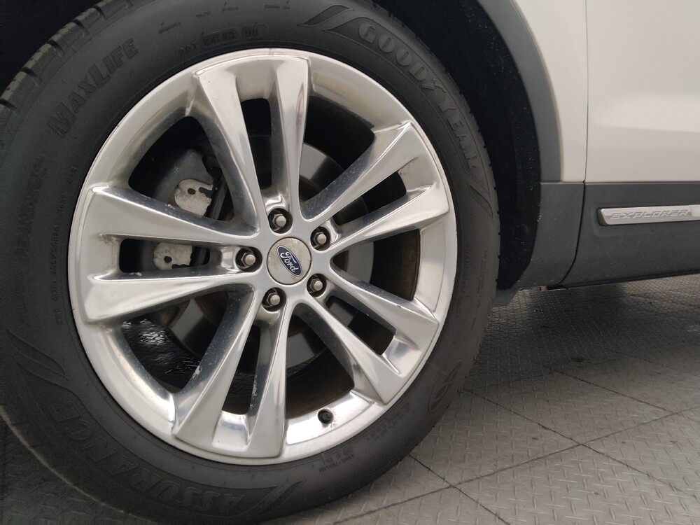 2018 Ford Explorer in Orlando, FL 32808 - 18133055 31