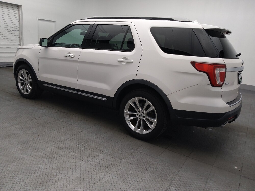 2018 Ford Explorer in Orlando, FL 32808 - 18133055 3