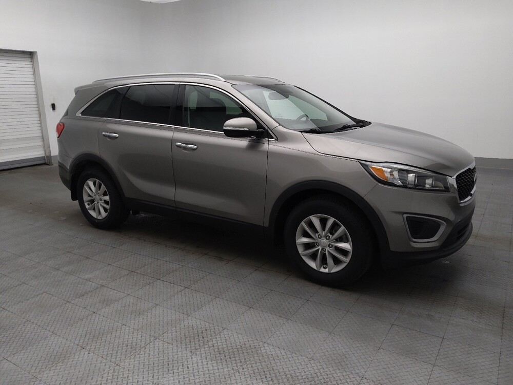 2017 Kia Sorento in Orlando, FL 32808 - 18133057 11