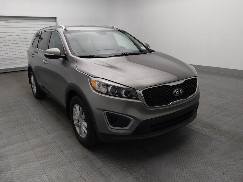 2017 Kia Sorento in Orlando, FL 32808 - 18133057 13