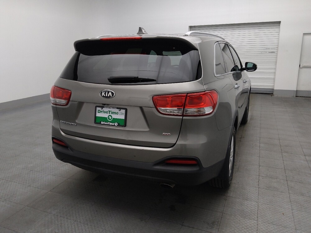 2017 Kia Sorento in Orlando, FL 32808 - 18133057 7