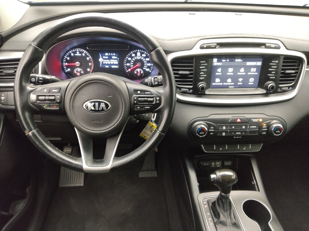 2017 Kia Sorento in Orlando, FL 32808 - 18133057 22
