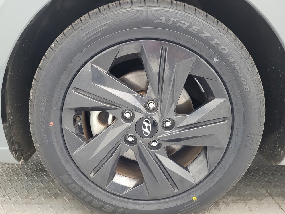 2022 Hyundai Elantra in Charleston, SC 29414 - 18133061 31