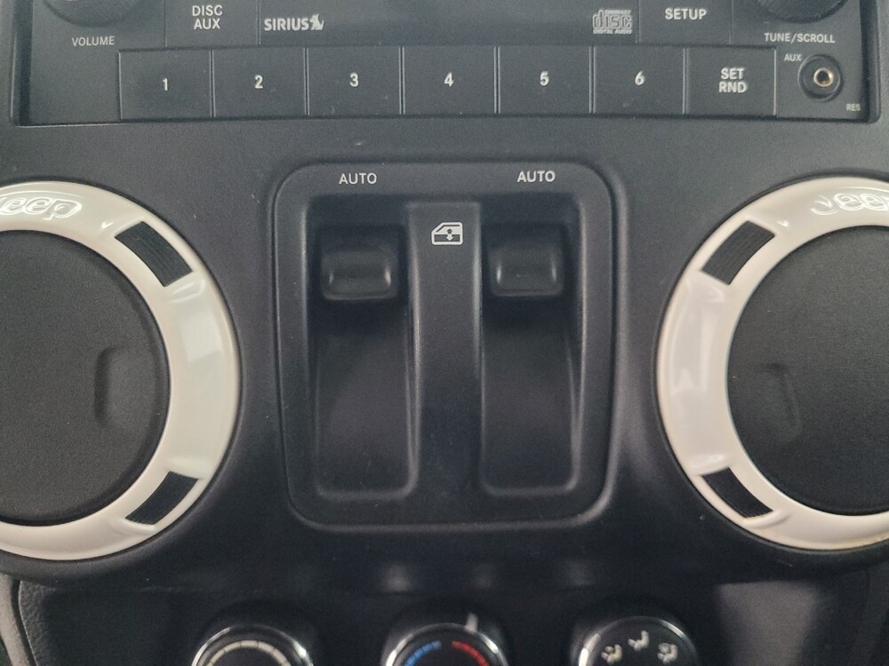 2014 Jeep Wrangler in Indianapolis, IN 46222 - 18133070 27