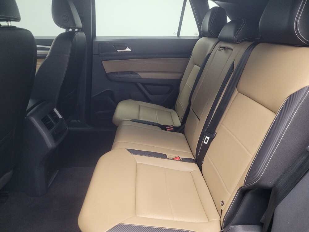 2023 Volkswagen Atlas in Highland, IN 46322 - 18133071 18