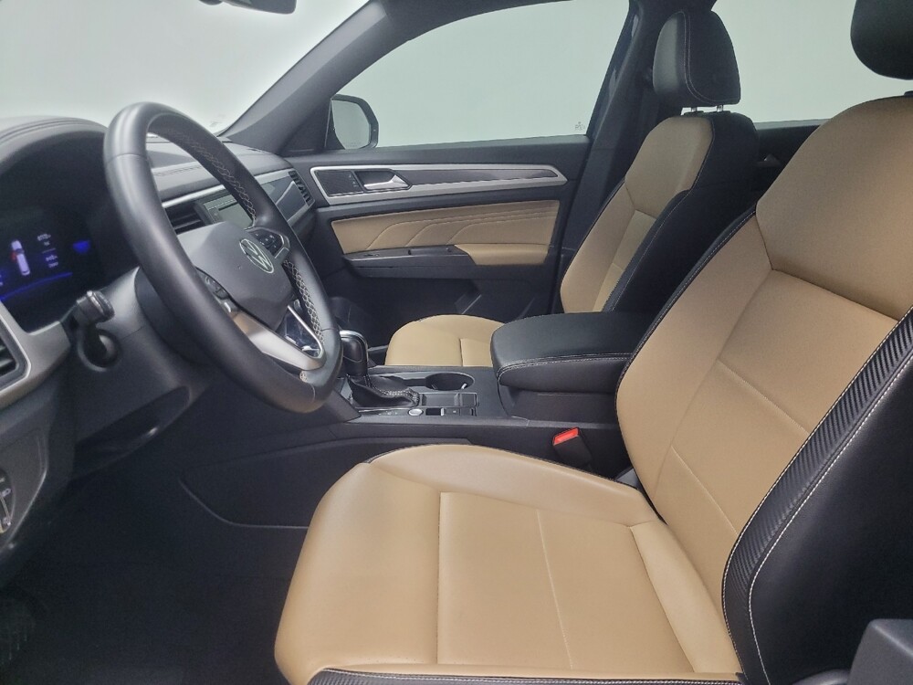 2023 Volkswagen Atlas in Highland, IN 46322 - 18133071 17