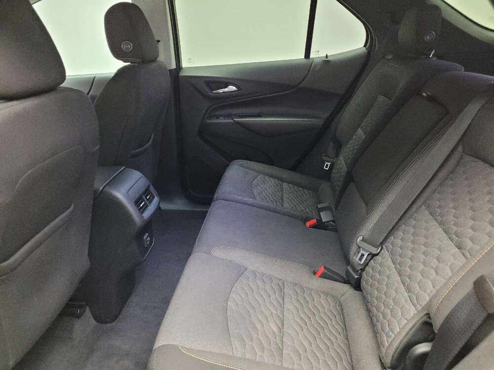 2021 Chevrolet Equinox in Eastpointe, MI 48021 - 18133091 18