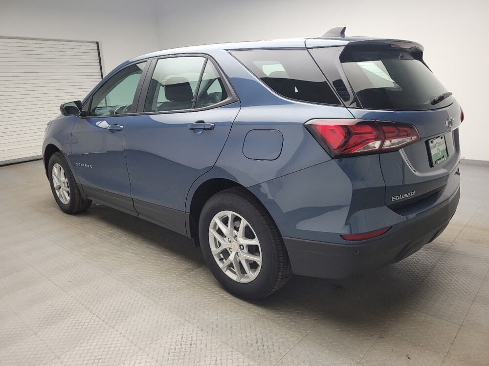 2024 Chevrolet Equinox in Eastpointe, MI 48021 - 18133096 3