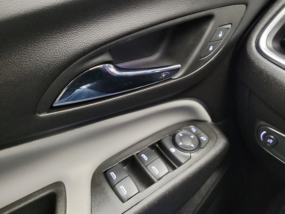 2024 Chevrolet Equinox in Eastpointe, MI 48021 - 18133101 27